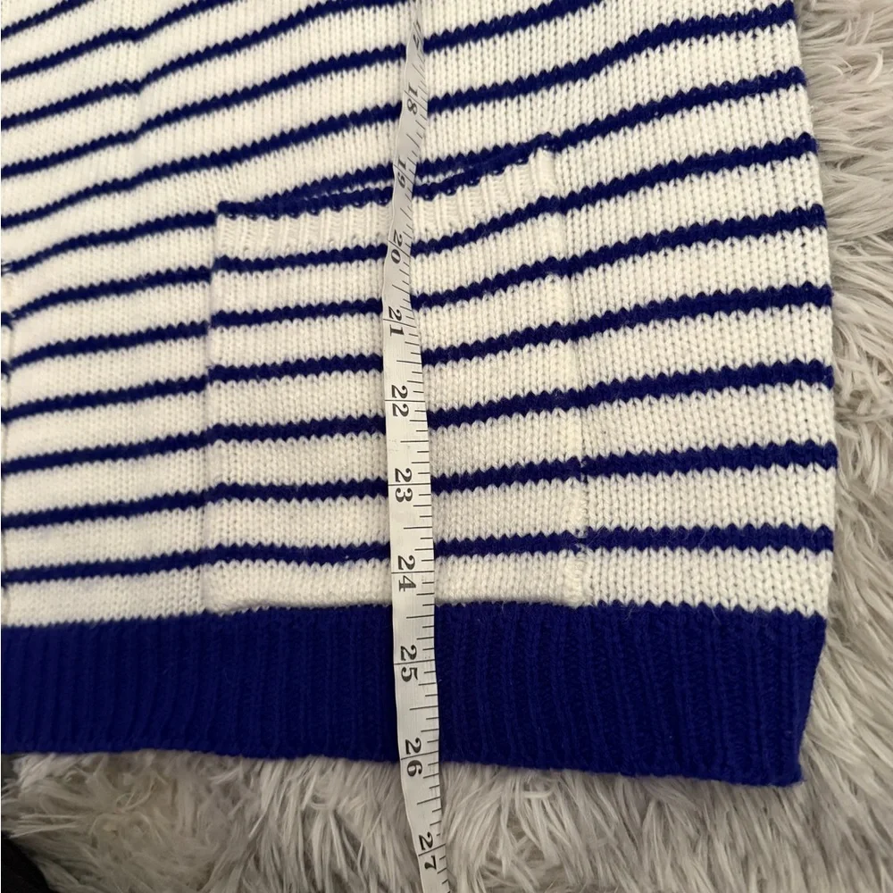A’Milano Navy and White Striped Turtleneck‎ Sweater size Large pockets